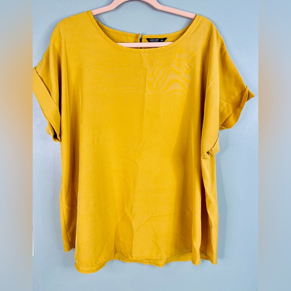 Women’s blouse